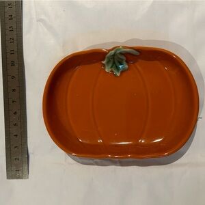 Small pumpkin dish